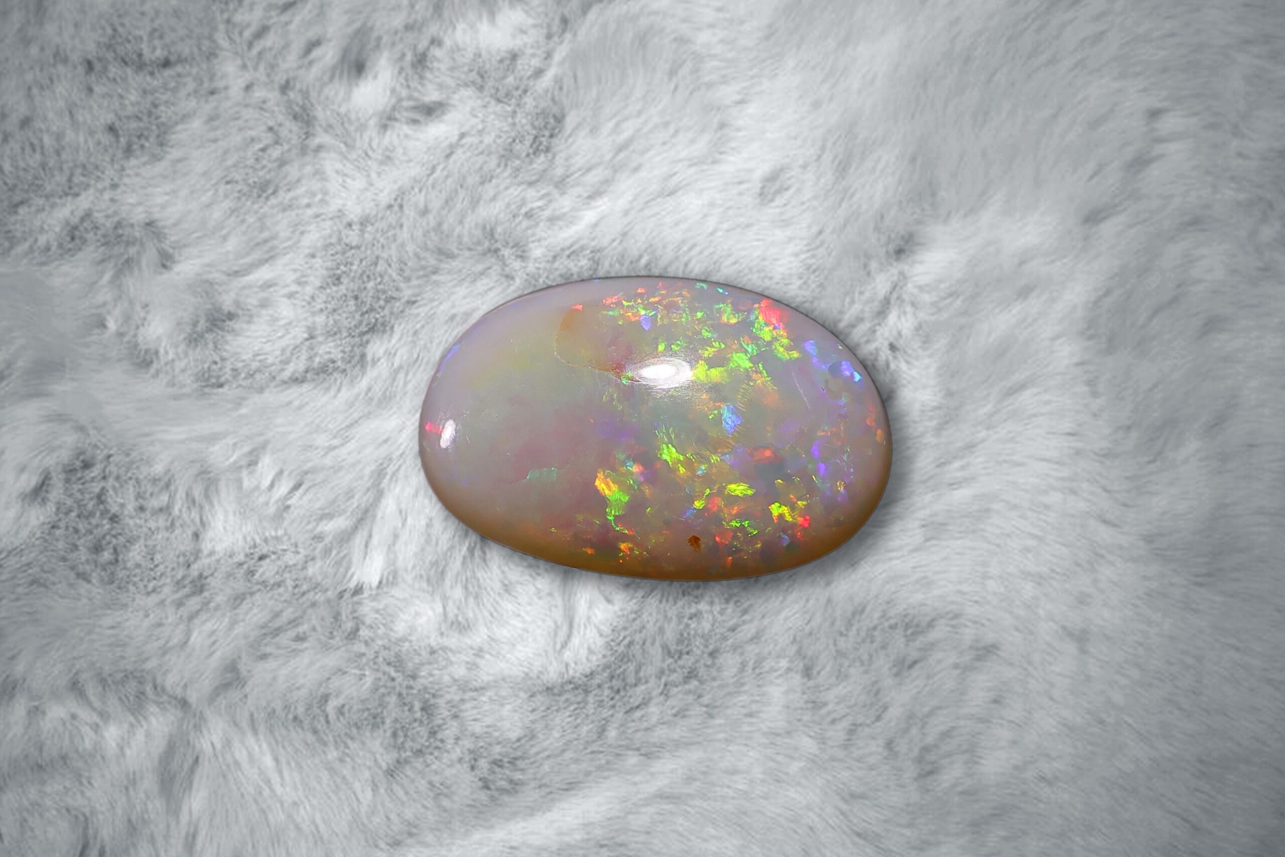 Natural Open Stone Australian Sukra grah up ratna